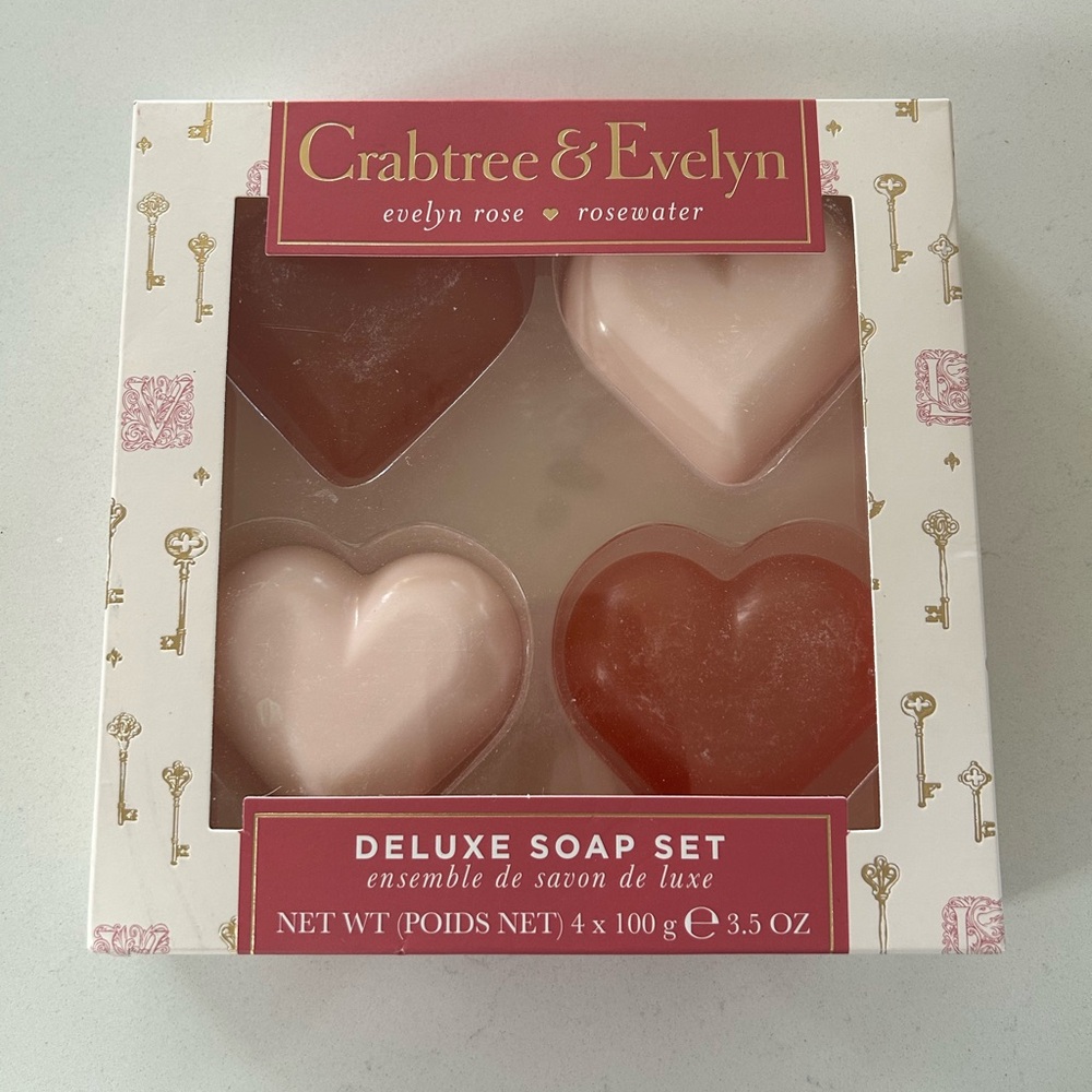 CRABTREE AND EVELYN Evelyn Rose 4 Heart Soap Set NWT